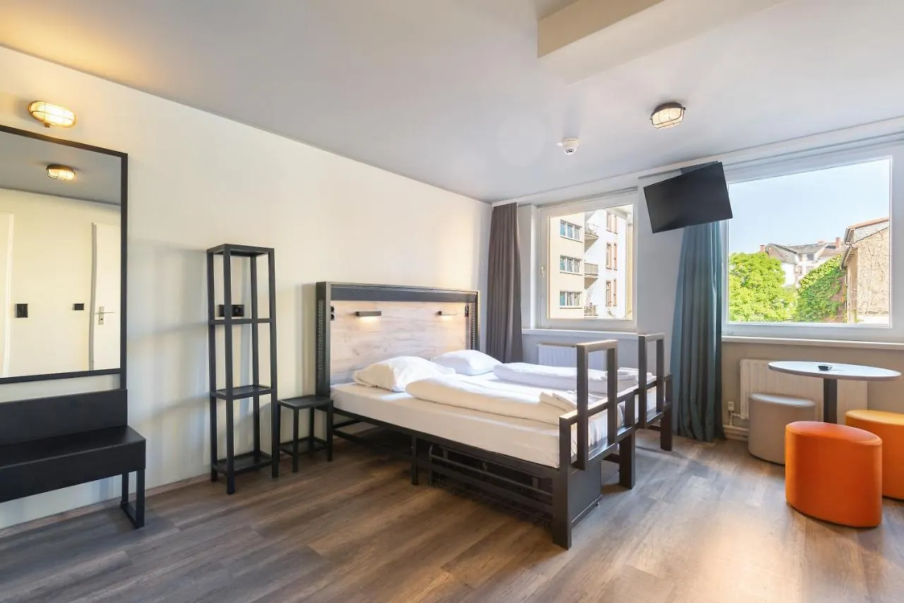 4 Smart gebuchte 2-Sterne-Hotels am Messeturm